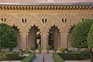Décor Prints: Patio de Santa Isabel, Aljaferia Palace dating from the 11th century