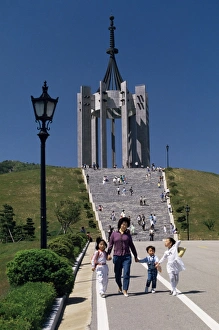 Pusan Prints: Patriots monument