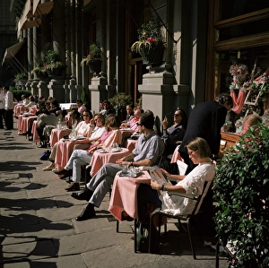 Pavement cafe