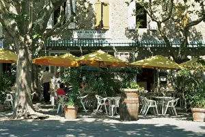 Aude Prints: Pavement cafe, Lagrasse, Aude, Languedoc-Roussillon, France, Europe