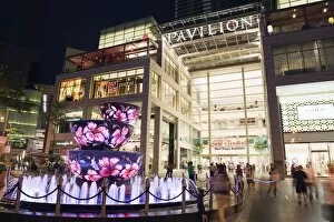 Images Dated 31st August 2009: Pavilion shopping mall, Bukit Bintang, Kuala Lumpur, Malaysia, Southeast Asia, Asia
