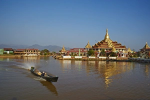 Shan State Prints: Paya Phaung Daw Oo, Inle Lake, Shan State, Myanmar (Burma), Asia
