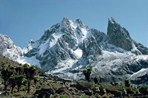 Natural Landmark Gallery: The peaks of Mt