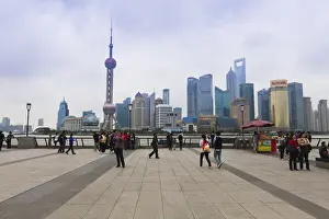 Pu Dong Prints: Pedestrians and tourists on the Bund