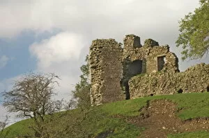 Images Dated 8th January 2000: Pendragon Castle, built by Hugh de Moreville in 1173, later owned by the Clifford family