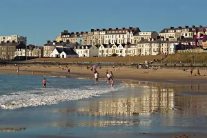Ulster Prints: People on the beach at Portrush