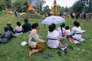 Burn Prints: People at cremation