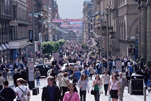 Crowded Prints: People walking on Buchanan Street