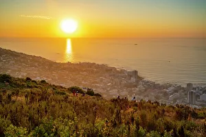 Signal Hill Prints: People watching sunset over Bantry Bay from Signal Hill