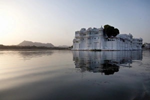 Images Dated 15th April 2009: Perfect reflection of Lake Palace Hotel, situated in the middle of Lake Pichola, in Udaipur