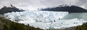 Perito Moreno Glacier on Lago Argentino, El Calafate, Parque Nacional Los Glaciares