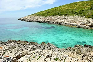 Coastal Views Prints: Perna inlet, Palmizana, St Clement island