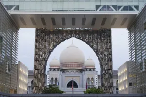 Images Dated 6th September 2009: Persiaran Perdana, Putrajaya Corporation Complex, Putrajaya, Malaysia, Southeast Asia