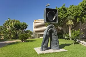 Images Dated 9th September 2009: Personnage Gothique, Oiseau Eclair sculpture dated 1976 in Garden at Fundacio Pilar I Joan Miro