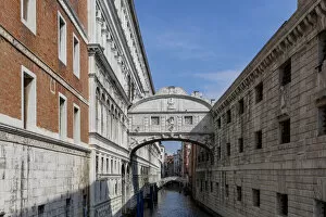 Connections Gallery: Perspective of the Bridge of Sighs, Rio di Palazzo, Venice, UNESCO World Heritage Site, Veneto