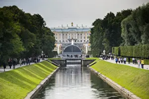 Eurasia Prints: Peterhof (Petrodvorets), UNESCO World Heritage Site, St. Petersburg, Russia, Europe