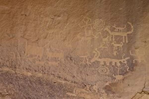 Images Dated 22nd December 2010: Petroglyphs near Una Vida, Chaco Culture National Historic Park, UNESCO World Heritage Site