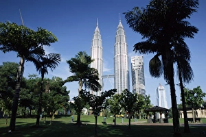 Petronas Prints: Petronas twin towers seen from public park