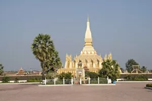 Images Dated 9th January 2008: Pha That Luang, Vientiane, Laos, Indochina, Southeast Asia, Asia