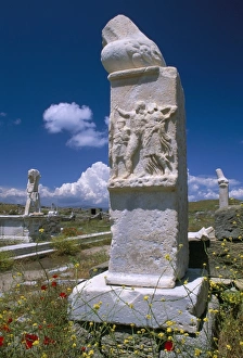 Phallic monument at House of Dionisos