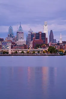 Images Dated 5th October 2008: Philadelphia skyline and Delaware River, Philadelphia, Pennsylvania, United States of America
