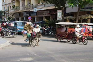 Street Scenes Prints: Phnom Penh, Cambodia, Indochina, Southeast Asia, Asia
