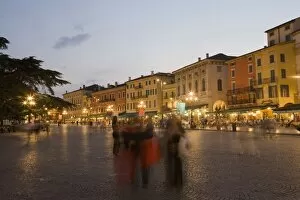 Piazza Bra in the evening, Verona, Veneto, Italy, Europe