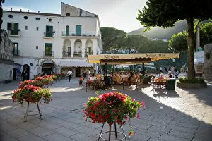 Lifestyle Gallery: Piazza Centrale, Ravello, Campania, Italy, Europe