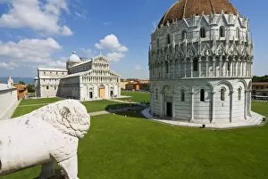 Images Dated 4th July 2008: Piazza dei Miracoli, The Baptistry and the Duomo, UNESCO World Heritage Site