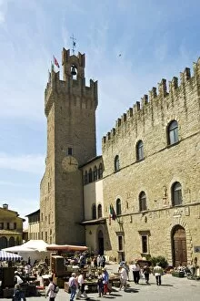 Images Dated 3rd May 2008: Piazza della Liberta and Antiquarian Fair, Town Hall Tower, Arezzo, Tuscany