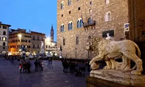 Images Dated 31st October 2009: Piazza della Signoria at dusk, Florence, UNESCO World Heritage Site, Tuscany, Italy, Europe