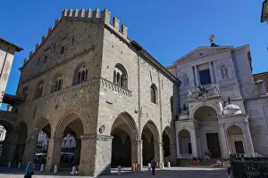 Support Prints: Piazza Duomo, Palazzo della Ragione and Bergamo Cathedral, Bergamo, Lombardy, Italy
