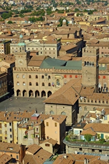 Piazza Maggiore, Bologna, Emilia-Romagna, Italy, Europe