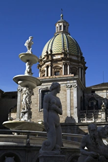 Images Dated 13th March 2008: Piazza Pretoria, Palermo, Sicily, Italy, Europe