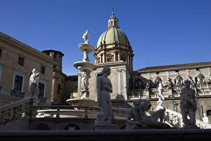 Images Dated 13th March 2008: Piazza Pretoria, Palermo, Sicily, Italy, Europe