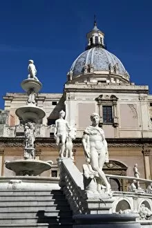 Images Dated 13th March 2008: Piazza Pretoria, Palermo, Sicily, Italy, Europe