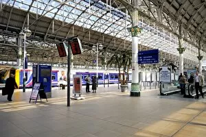 Images Dated 10th June 2008: Piccadilly Railway Station, Manchester, England, United Kingdom, Europe