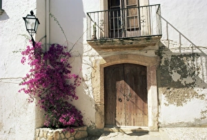 Tarragona Prints: Picturesque doorway