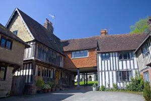 Picturesque medieval houses overlooking Leicester Square, Penshurst, Kent