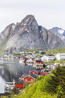 Reine Prints: Picturesque view of the town of Reine, in the Lofoten Islands, Arctic, Norway, Scandinavia