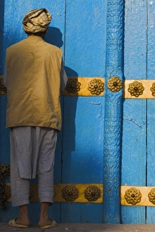 Afgani Prints: Pilgrim at the Shrine of Hazrat Ali, who was assassinated in 661, Mazar-I-Sharif