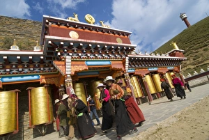 Sichuan Prints: Pilgrims at female Lamasery, Tagong Grasslands, Sichuan, China, Asia
