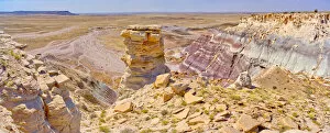 Sandstone Gallery: A pillar of sandstone on the west side of Agate Plateau in Petrified Forest National Park
