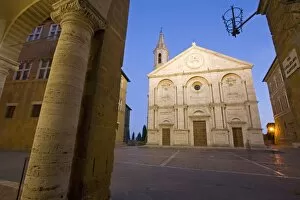 Images Dated 24th July 2007: Pio II square, Pienza, Val d Orcia, Tuscany, Italy, Europe