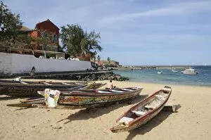 Images Dated 10th January 2009: Pirogues (fishing boats) on beach, Goree Island, near Dakar, Senegal, West Africa, Africa