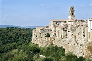 Images Dated 14th August 2008: Pitigliano, Grosseto, Tuscany, Italy, Europe