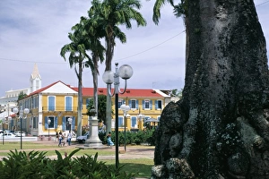 Guadeloupe Prints: Place de la Victoire