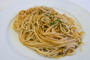 Images Dated 6th January 2000: Plate of spaghetti
