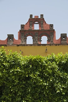 Images Dated 24th April 2008: Plaza de Allende, a square near Templo de Nuestra Senora de la Salud church