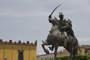 Images Dated 19th April 2008: Plaza de Allende, a square near Templo de Nuestra Senora de la Salud church